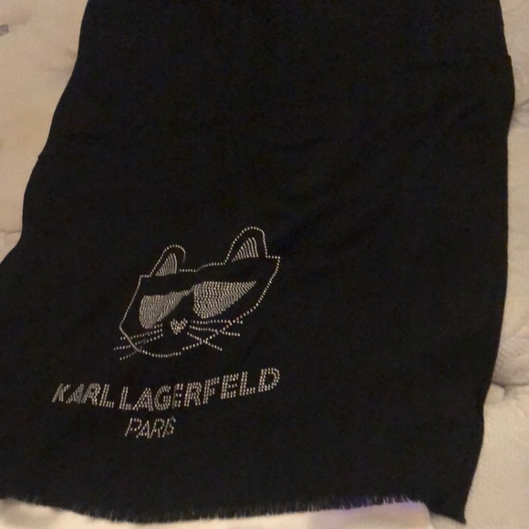 Karl Lagerfeld Black Rectangular Scarf Embellished Stud Choupette & Logo OS NWT - Picture 14 of 16